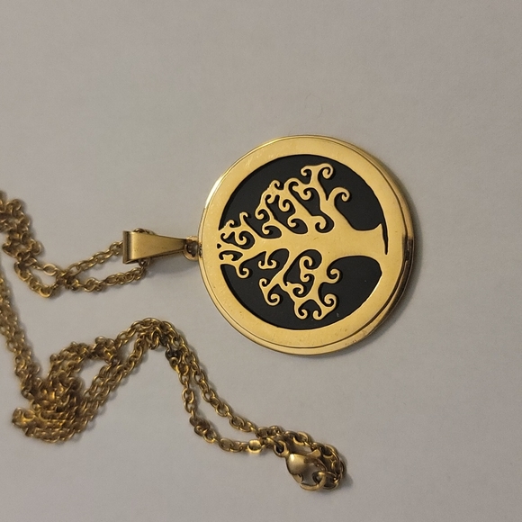 GOLD & BLACK MONEY TREE 3D EARRINGS SET - Picture 3 of 5